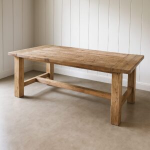 Tisch Oteley